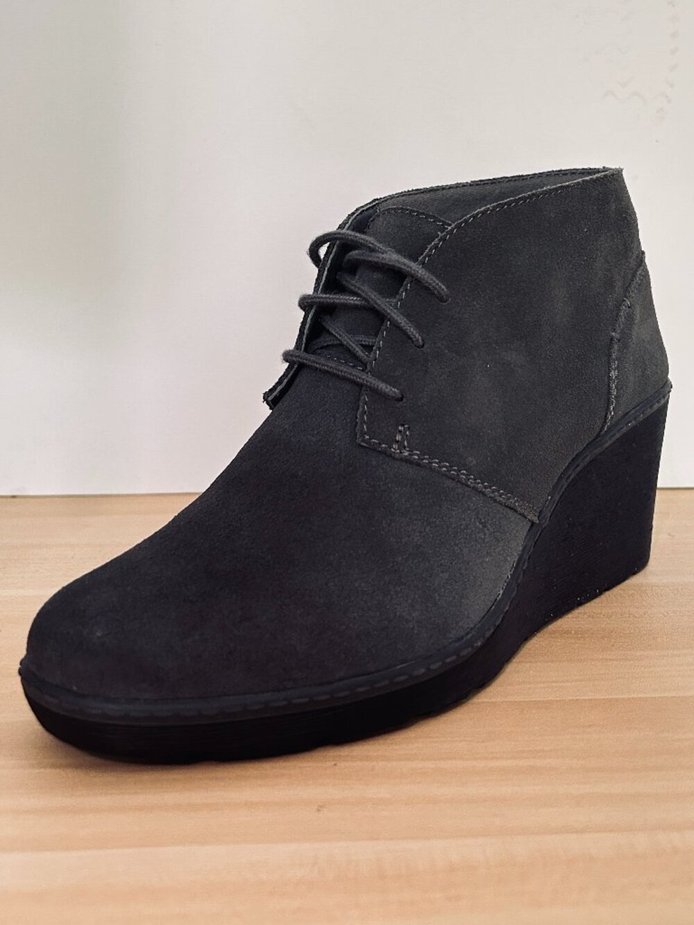 Clarks Hazen Charm Wedge Ankle Boot Grey/Charcoal Suede Women's Size 7